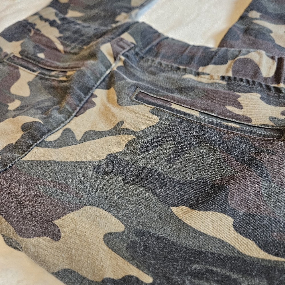 Camo Jogger Pants - Festival - Picture 4 of 5